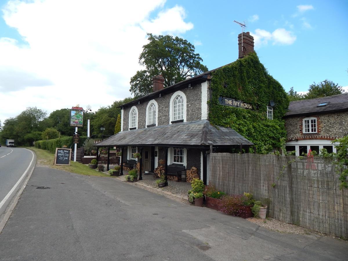 Отель The Ivy House Chalfont St Giles Экстерьер фото