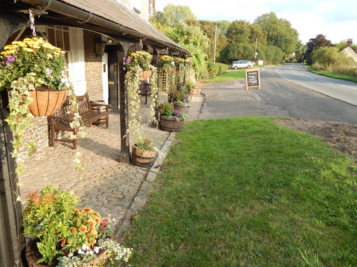 Отель The Ivy House Chalfont St Giles Экстерьер фото