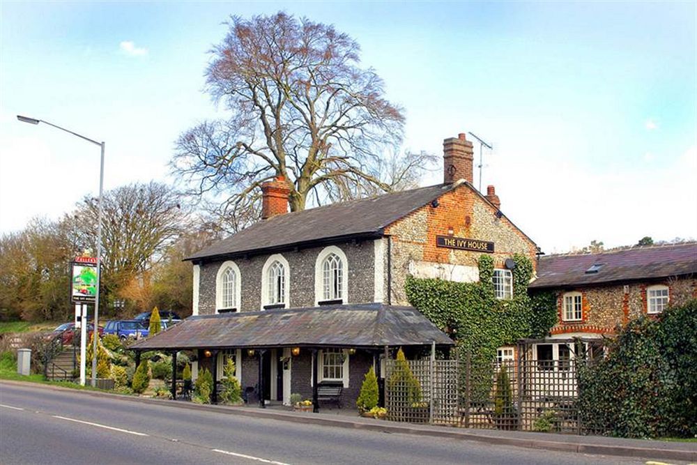 Отель The Ivy House Chalfont St Giles Экстерьер фото